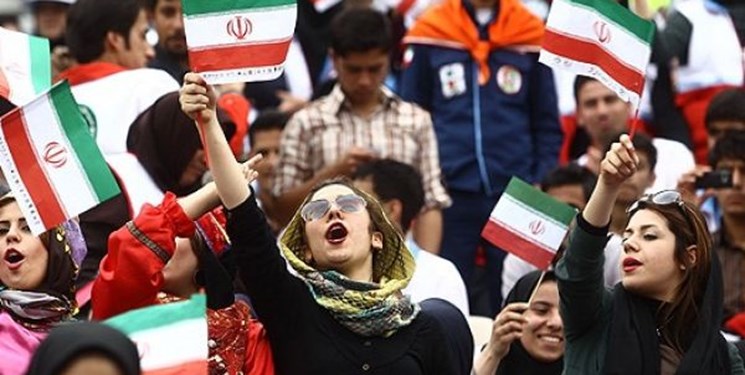 پایان مهلت فیفا برای حضور بانوان در ورزشگاه‌ها/ خطر جدی است