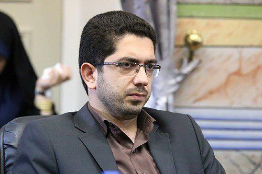 انتقال ۲۲ اصله درخت به روش روت بال به همت سازمان سیما، منظر و فضای سبز شهری شهرداری رشت